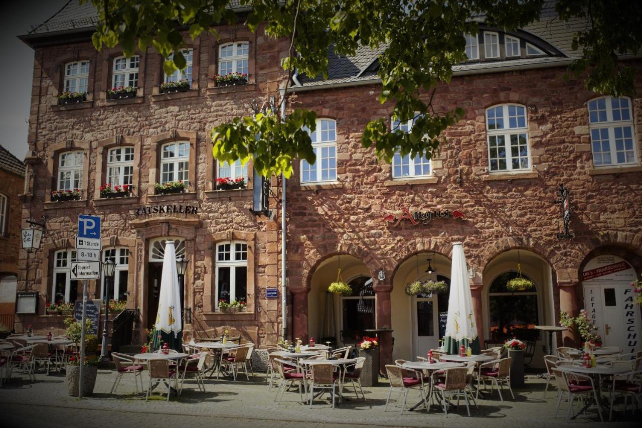 Hotel Ratskeller Nideggen Zewnętrze zdjęcie