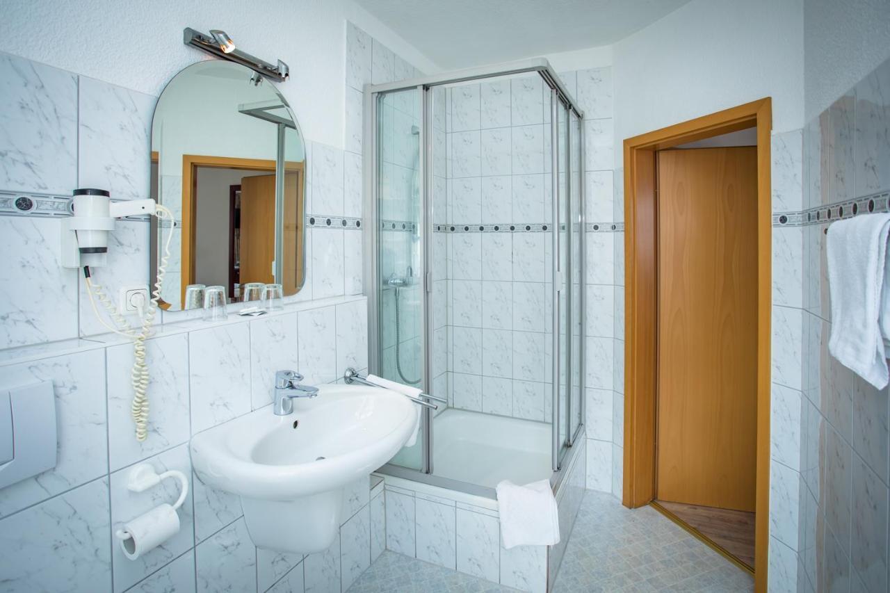 Hotel Ratskeller Nideggen Zewnętrze zdjęcie